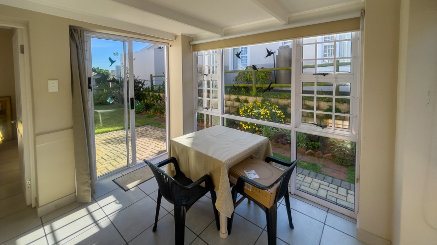 2 Bedroom Property for Sale in Heiderand Western Cape